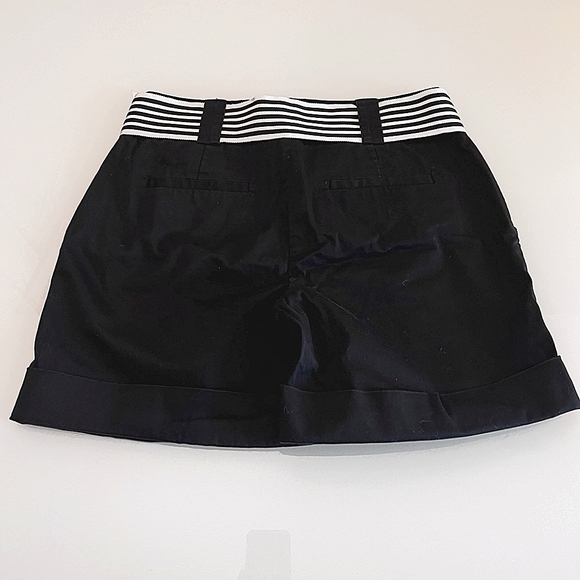 MIDTOWN | Vintage Black & White Belted Short - Picture 5 of 6